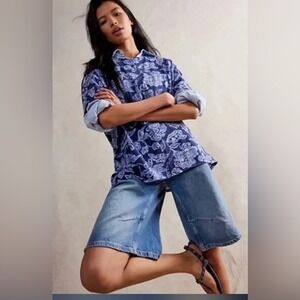 NWOT - We The free - Nina Printed Tee